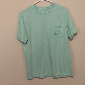 Vineyard vines front pocket shirt🔵